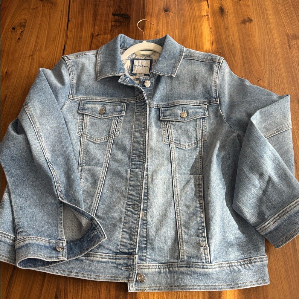 Tommy Bahama Denim Jacket - Picture 2 of 5